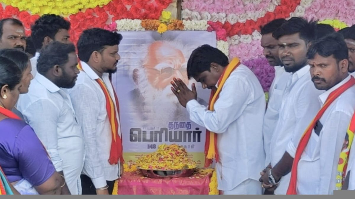 500-க்கும் மேற்பட்டோருக்கு அன்னதானம்: விழுப்புரத்தில் பெரியார் பிறந்தநாளை கொண்டாடிய தவெக.