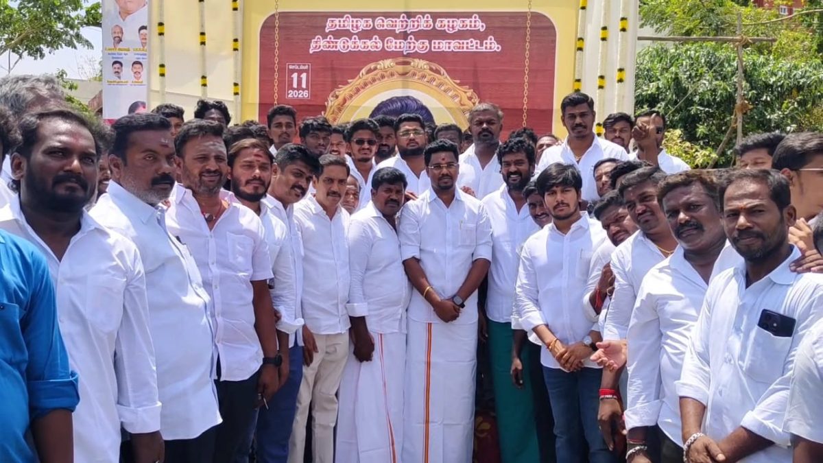 பழனியில் இம்மானுவேல் சேகரனார் நினைவு நாள் – தவெக சார்பில் மலரஞ்சலி
