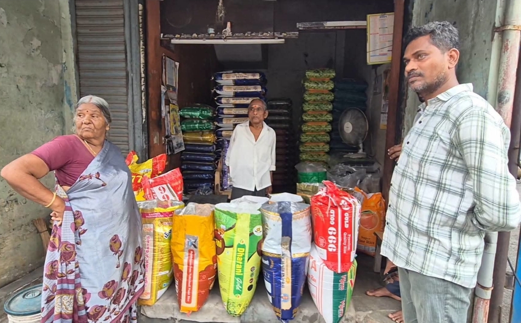 வாணியம்பாடியில் பட்டப்பகலில் முதியவரிடம் கைவரிசை: அரிசி வாங்குவது போல் நடித்து 4 கிராம் தங்க மோதிரம் திருட்டு
