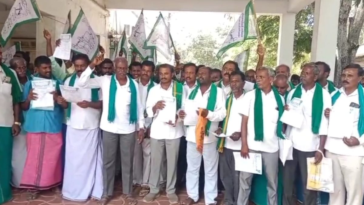 பட்டா முதல் யானை தாக்குதல் நிவாரணம் வரை..! தேன்கனிக்கோட்டையில் விவசாயிகள் போராட்டம்.