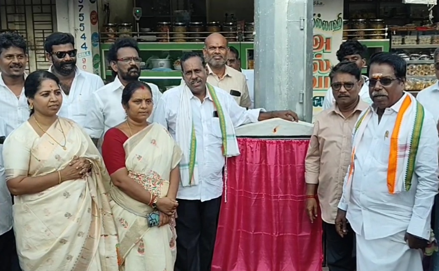 தரங்கம்பாடி பேரூராட்சியில் 3 இடங்களில் ரூ.27 லட்சம் மதிப்பில் உயர்கோபுர மின்விளக்குகள் திறப்பு.
