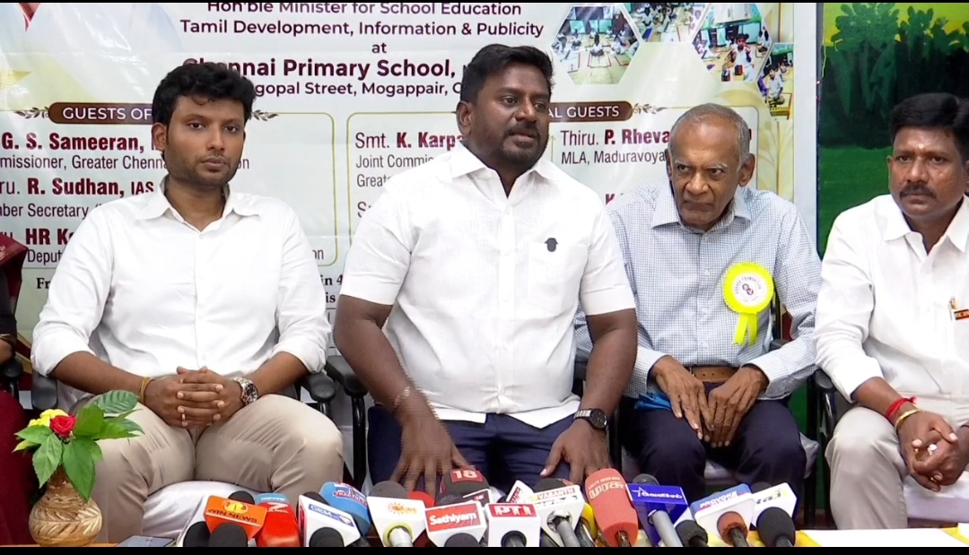 “யாரைக் காப்பாற்ற வழக்கை மூடினார்கள்?” – ஜெம் கிரானைட் வீரமணி வழக்கு குறித்து அமைச்சர் ராஜ்மோகன் பரபரப்பு குற்றச்சாட்டு.