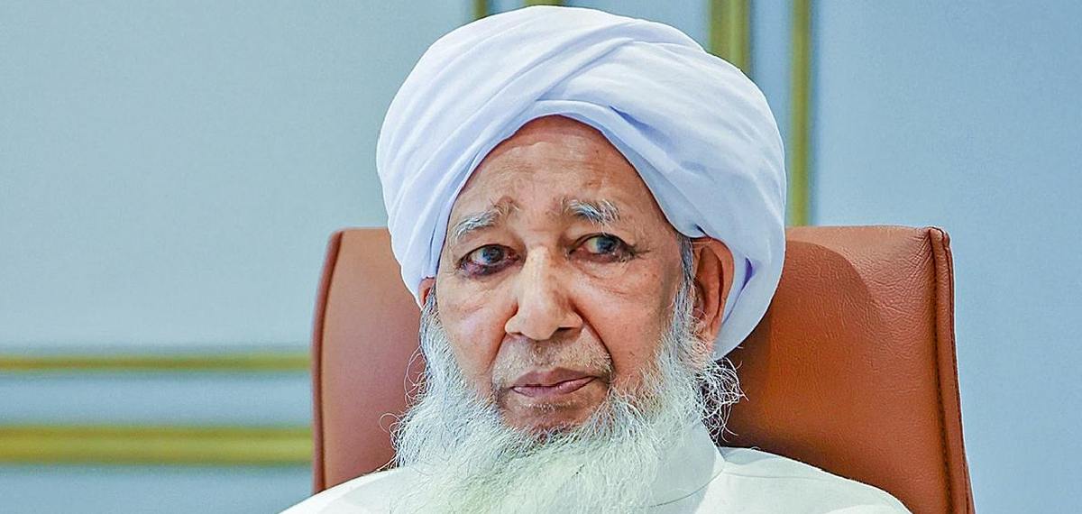 “என் நிலைப்பாட்டில் மாற்றமில்லை!” பெண்கள் குறித்த சர்ச்சை பேச்சில் மீண்டும் உறுதியாக நின்ற காந்தபுரம் ஏ.பி. அபூபக்கர் முஸ்லியார்!