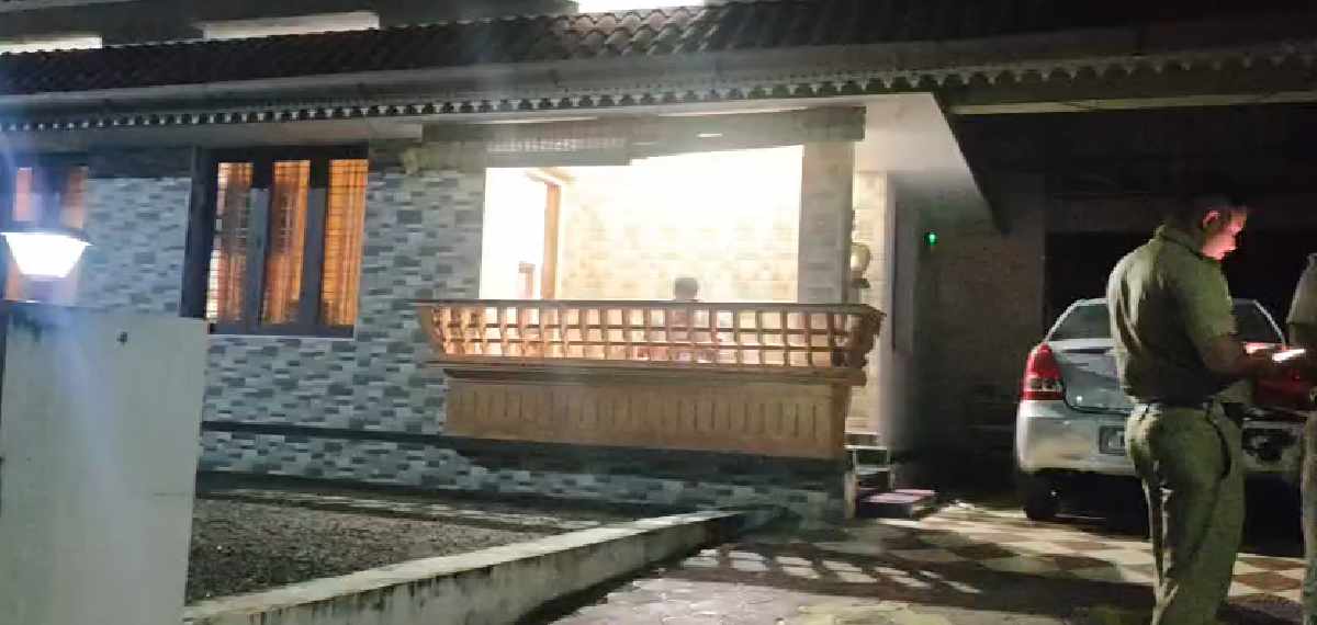 கோத்தமங்கலத்தில் வீட்டுக்குள் 61 வயது பெண் குத்திக்கொலை: கணவர் போலீஸ் காவலில்…
