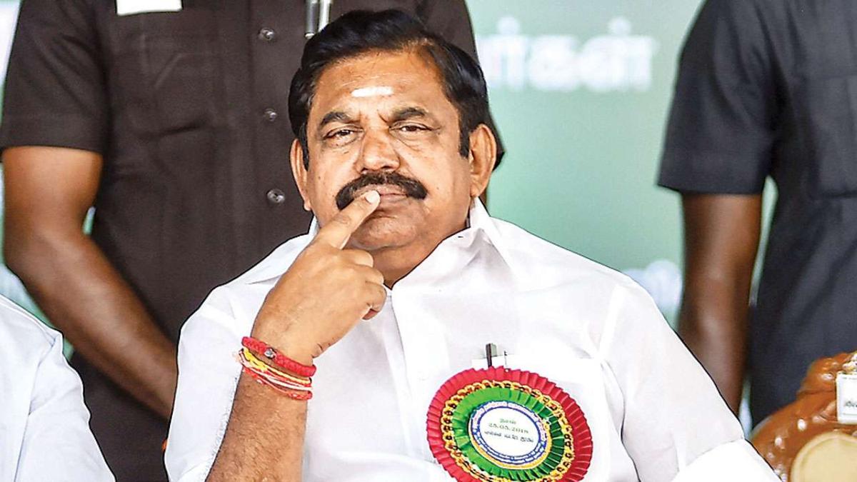 “வரம்பு மீறி பேசுகிறார் எடப்பாடி பழனிசாமி” – தவெக ஐடி விங் கடும் சாடல்!