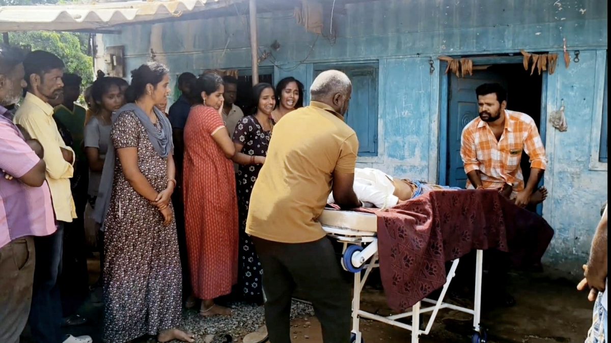 ஓசூர் அருகே மனைவியைக் கொலை செய்துவிட்டு கணவர் தற்கொலை! சின்னஎலசகிரியில் அதிர்ச்சி சம்பவம்.