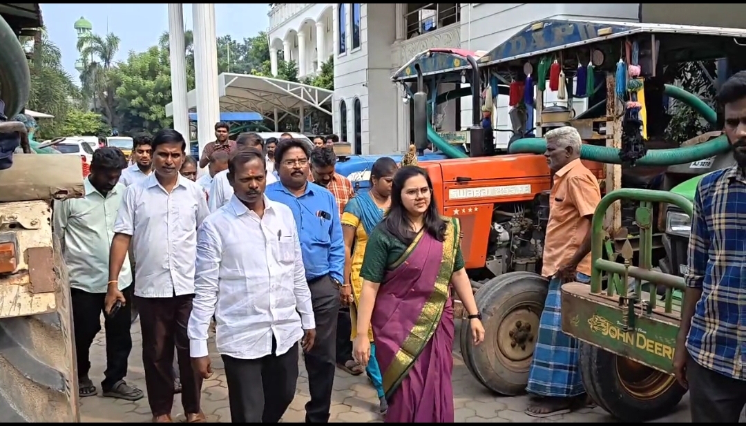 ஆவடி மாநகராட்சிக்கு வந்தன ராட்சத மோட்டார்கள் பொருத்தப்பட்ட 50-க்கும் மேற்பட்ட டிராக்டர்கள்!