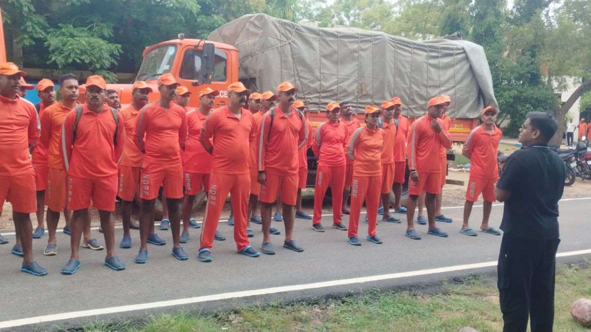 வடகிழக்குப் பருவமழை முன்னெச்சரிக்கை: சென்னைக்கு NDRF-ன் 3 மீட்புக் குழுக்கள் அனுப்பி வைப்பு!