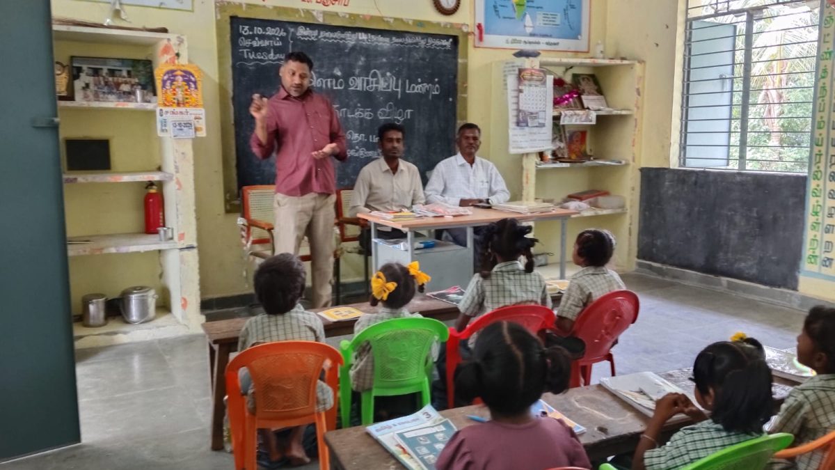 மாணவர்களிடம் வாசிப்புப் பழக்கத்தை வளர்க்க இளம் வாசிப்பு மன்றம் தொடக்கம்!