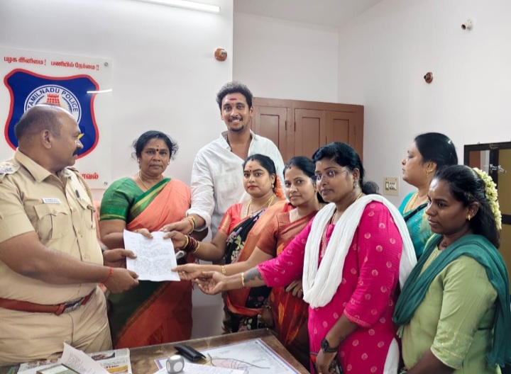 மு.க.ஸ்டாலின் பேச்சுக்கு எதிர்ப்பு: கிருஷ்ணகிரியில் தவெக சார்பில் காவல் நிலையத்தில் புகார்.