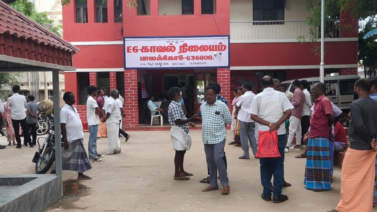 பாலக்கோடு அருகே கஞ்சா விற்பனைக்கு முயன்றதாக 36 வயது நபர் கைது: 50 கிராம் கஞ்சா பறிமுதல்.