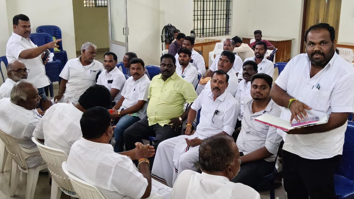 பாலக்கோட்டில் அரசு ஒப்பந்ததாரர்கள் சங்கம் அமைக்க முடிவு! 50-க்கும் மேற்பட்ட ஒப்பந்ததாரர்கள் ஆலோசனைக் கூட்டம்