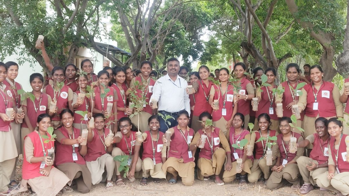 அப்துல் கலாம் 95-வது பிறந்தநாள்: குமுளூர் வேளாண்மைக் கல்லூரியில் 95 மரக்கன்றுகள் நடவு!