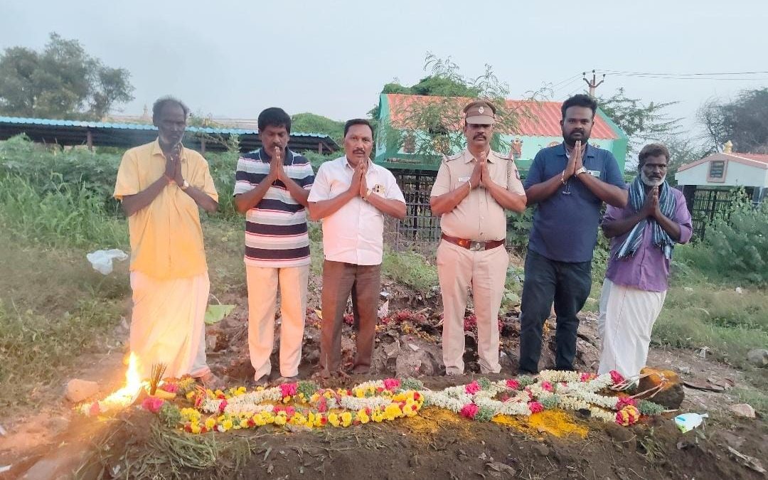 உறவுகள் யாரென்று தெரியாதவருக்கும் இறுதி மரியாதை! 245 உடல்களை நல்லடக்கம் செய்த ‘மை தருமபுரி’ அமைப்பு.