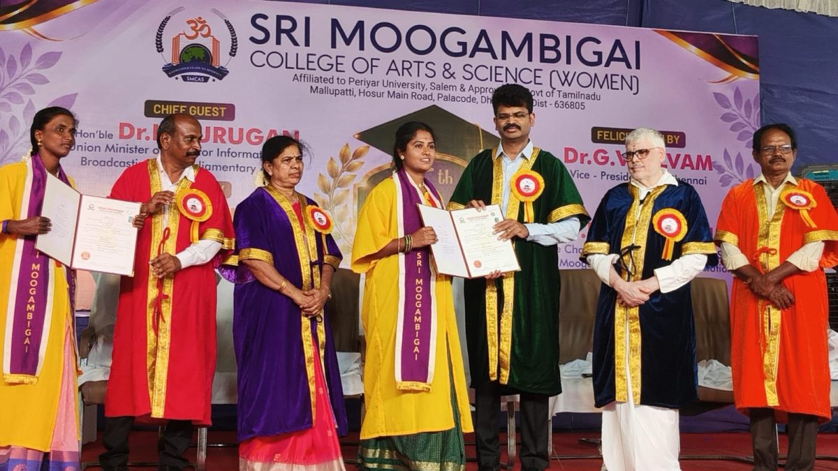 பாலக்கோடு ஸ்ரீ மூகாம்பிகை கல்லூரியில் 5-ம் ஆண்டு பட்டமளிப்பு விழா – 701 மாணவிகளுக்கு பட்டம் வழங்கல்.