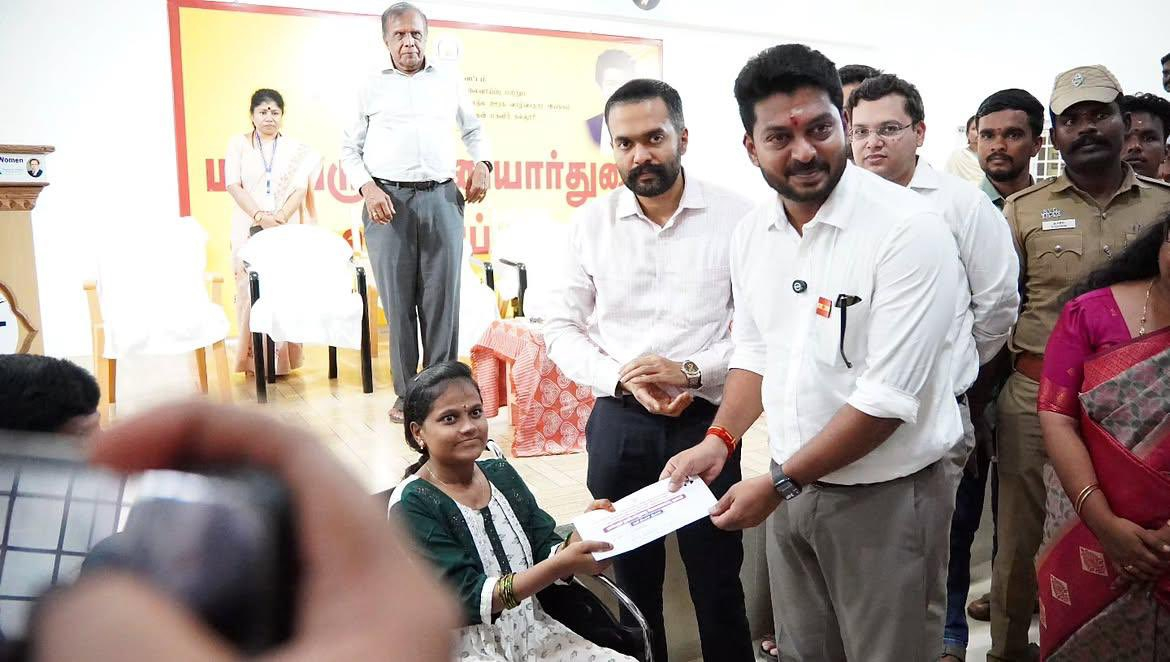 காரைக்குடியில் மாபெரும் வேலைவாய்ப்பு முகாம்: இளைஞர்களுக்கு பணி நியமன ஆணைகள் வழங்கிய அமைச்சர் டாக்டர் டி.கே. பிரபு!
