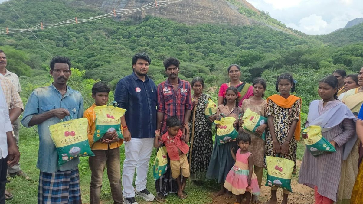 அய்யனார்புரம் மலைவாழ் மக்களுக்கு அரிசி, உணவுப் பொருட்கள், நிதியுதவி வழங்கிய உசிலம்பட்டி எம்.எல்.ஏ. SOP. விஜய் மகாலிங்கம்!