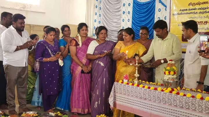 வேப்பனப்பள்ளி தொகுதியில் சமுதாய வளைகாப்பு விழா! சிறப்பு விருந்தினராகப் பங்கேற்ற தவெக மத்திய மாவட்ட செயலாளர் சுரேஷ்.