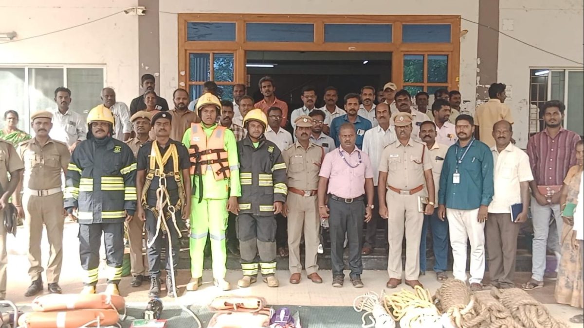 நிலக்கோட்டை வட்டார வளர்ச்சி அலுவலகத்தில் வடகிழக்கு பருவமழை முன்னெச்சரிக்கை ஒத்திகை!