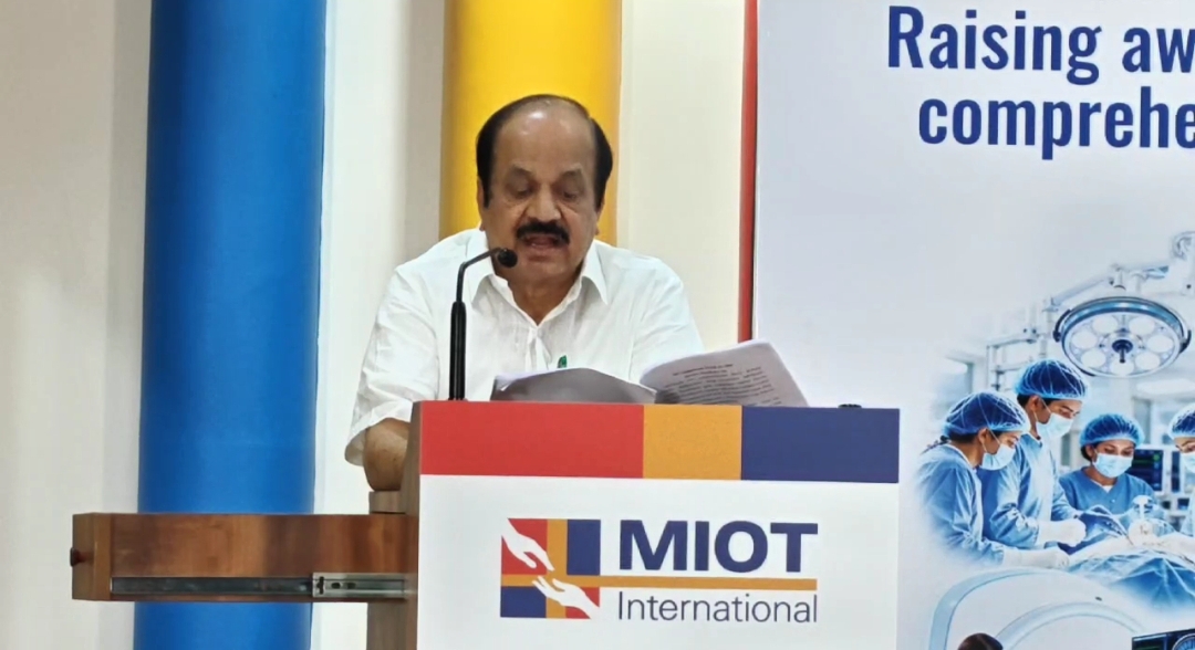 மக்களுக்கு இடையூறு இல்லாமல் முதலமைச்சர் கான்வாய் பயணம்! பொதுமக்களிடம் வரவேற்பு என ஜே.சி.டி. பிரபாகரன் பேச்சு.