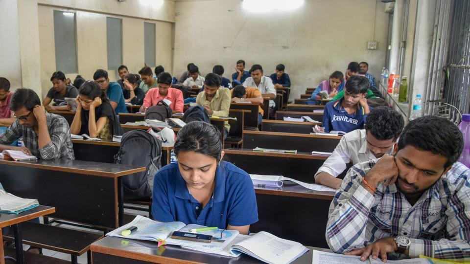 யுபிஎஸ்சி கனவு காணும் மாணவர்களுக்கு தமிழக அரசு வாய்ப்பு! சென்னையில் 225 பேர் உட்பட 525 பேருக்கு இலவசப் பயிற்சி.