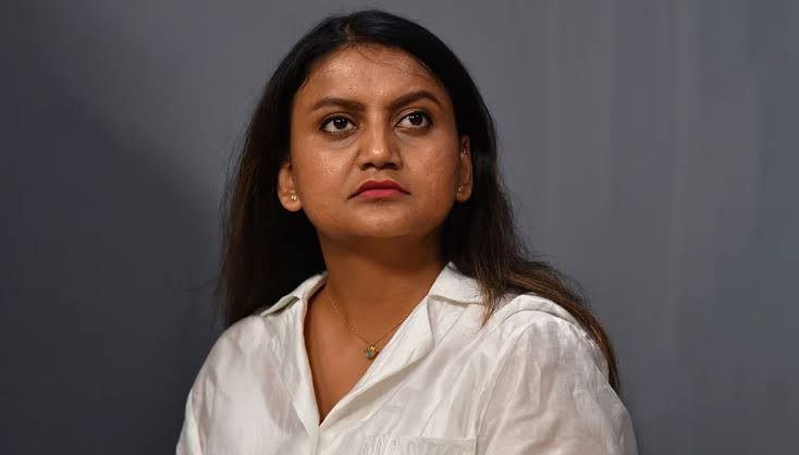 35 போலீசார் சூழ்ந்த நிலையில் பெண் வழக்கறிஞர் ரத்னா சிங் தடுத்து வைப்பு? டெல்லி போராட்டத்திற்கு முன் சி.ஜே.பி. பரபரப்பு குற்றச்சாட்டு!