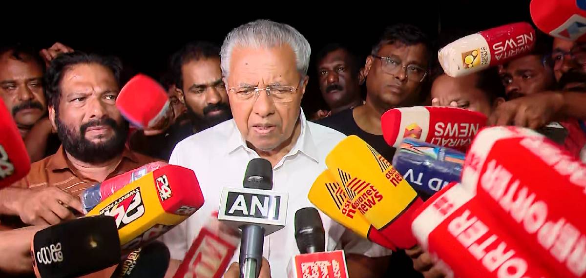 திருவனந்தபுரம் பல்கலைக்கழக விடுதி மோதல்: ‘ஒருதலைப்பட்ச தாக்குதல்’ – பிணராயி விஜயன் குற்றச்சாட்டு.