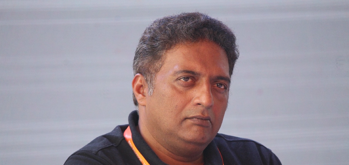 “நாட்டின் போராட்டங்களைக் கண்டு மோடியும் அமித் ஷாவும் நடுங்குகின்றனர்!” – பிரகாஷ் ராஜ் கடும் விமர்சனம்.